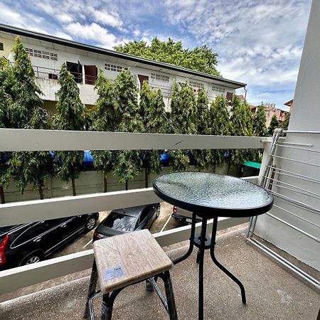 Studio Apartment Diana Estate Condominium Pattaya Exterior photo