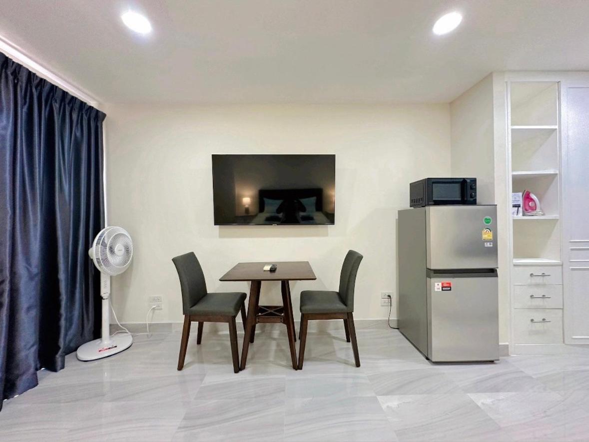 Studio Apartment Diana Estate Condominium Pattaya Exterior photo
